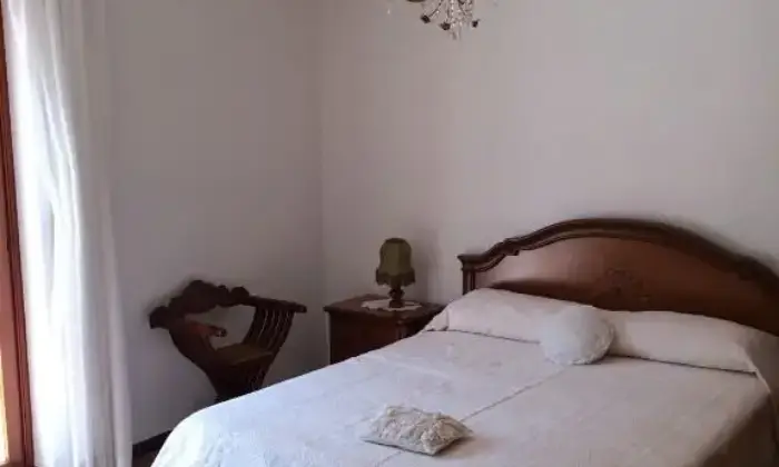 Rexer-Itri-Casa-confortevole-a-pochi-km-da-Gaeta-e-Sperlonga-CAMERA-DA-LETTO