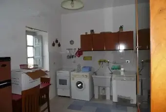 Rexer-Collesano-Casa-in-palazzina-indipendente-CUCINA