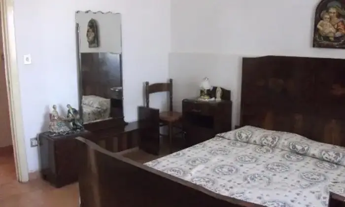 Rexer-Palazzolo-Acreide-Casa-indipendente-con-orto-CAMERA-DA-LETTO