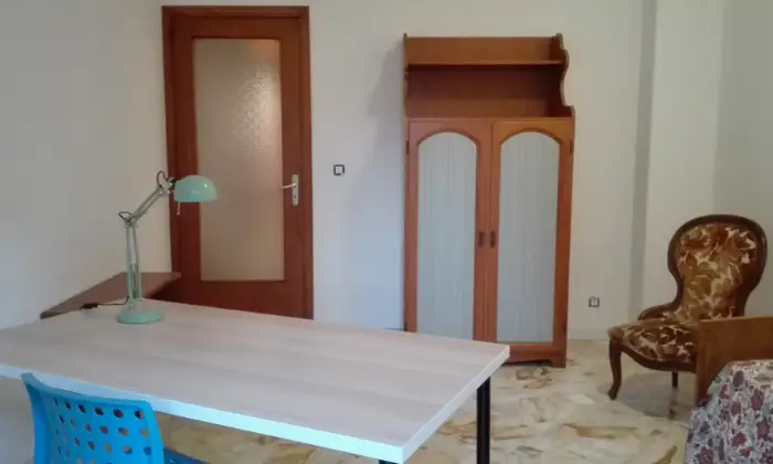 Rexer-CATANIA-ZONA-LINCOLN-CAMERE-SINGOLE-CAMERA-DA-LETTO