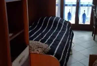 Rexer-Torino-Bilocale-molto-luminoso-CAMERA-DA-LETTO