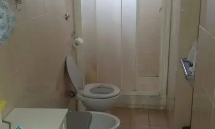 Rexer-pisa-Affitto-di-camera-in-piazza-Giordano-da-Rivalto-Santa-Maria-Pisa-BAGNO