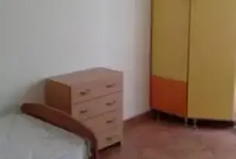 Rexer-palermo-Ampie-camere-singole-a-studentesse-SALONE