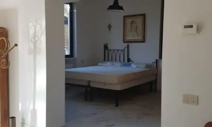 Rexer-Sarzana-VILLETTA-AD-USO-VACANZE-CAMERA-DA-LETTO