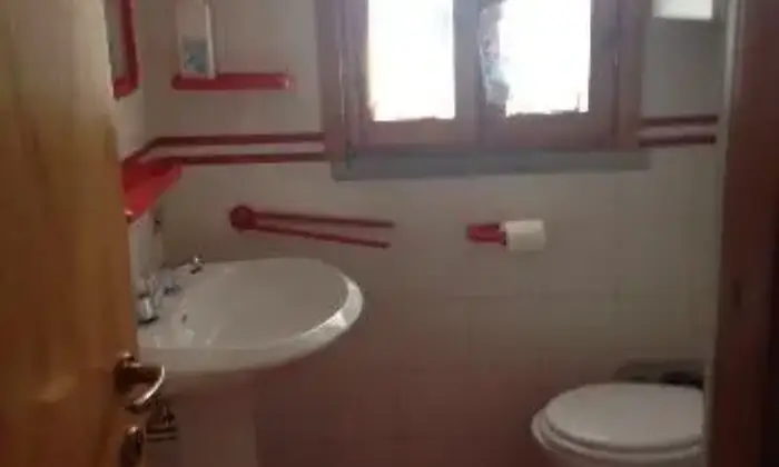 Rexer-Abetone-Bilocale-luminoso-BAGNO