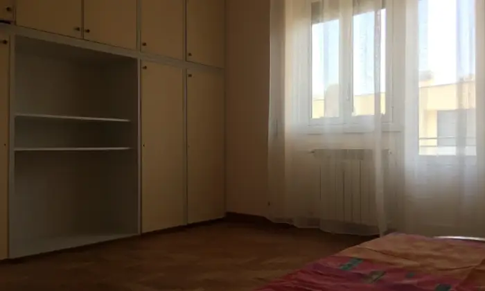 Rexer-roma-Stanza-per-studenti-unint-roma-tre-CAMERA-DA-LETTO