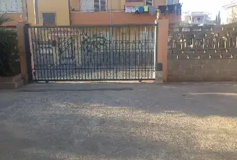 Rexer-Crotone-Ampio-Box-in-Area-Recintata-ALTRO