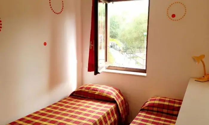 Rexer-Falerna-Affitto-di-trilocale-in-contrada-Petraro-Falerna-CAMERA-DA-LETTO