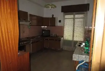 Rexer-Crotone-Appartamento-in-zona-centrale-a-Crotone-CUCINA