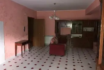 Rexer-Bivongi-Appartamento-molto-carino-SALONE