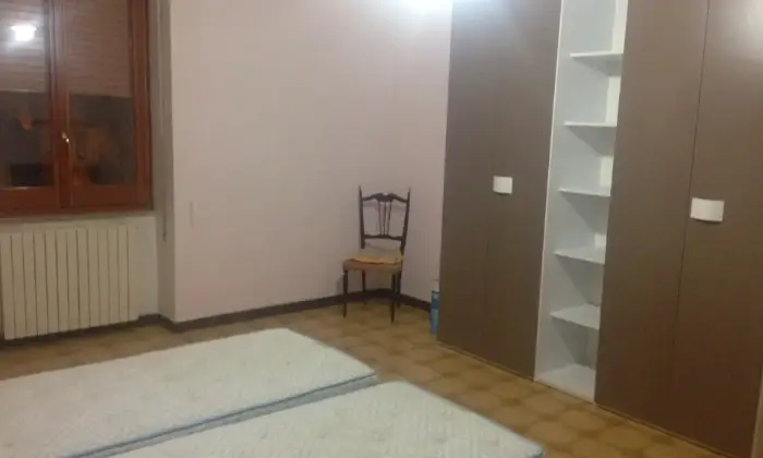 Rexer-Matera-Stanza-con-WIFI-per-studentesse-CAMERA-DA-LETTO