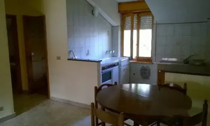 Rexer-Spezzano-della-Sila-Appartamento-Camigliatello-secondo-piano-CUCINA