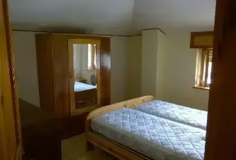 Rexer-Spezzano-della-Sila-Appartamento-Camigliatello-secondo-piano-CAMERA-DA-LETTO