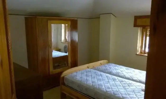 Rexer-Spezzano-della-Sila-Appartamento-Camigliatello-secondo-piano-CAMERA-DA-LETTO