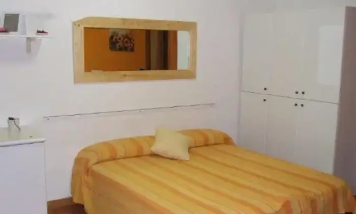 Rexer-Scalea-Appartamento-a-Scalea-CAMERA-DA-LETTO