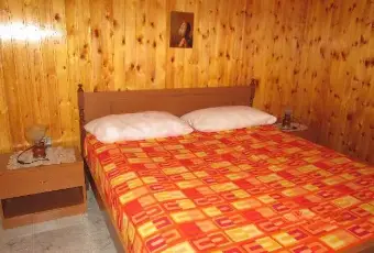 Rexer-Cotronei-Trilocale-sila-villaggio-palumbo-CAMERA-DA-LETTO