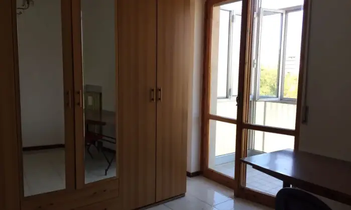 Rexer-Pescara-Camere-per-studentesse-CAMERA-DA-LETTO