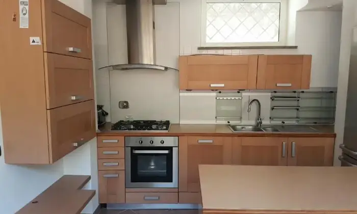 Rexer-Fiumicino-Villino-bifamilare-ristrutturato-CUCINA