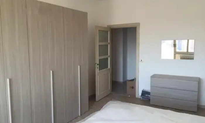 Rexer-Roma-Trilocale-ristrutturato-CAMERA-DA-LETTO