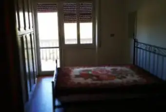 Rexer-Pomezia-Bilocale-arredato-CAMERA-DA-LETTO