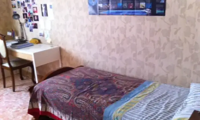 Rexer-Pisa-Camere-singole-CAMERA-DA-LETTO