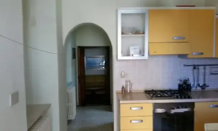 Rexer-Atessa-Ampio-appartamento-CUCINA