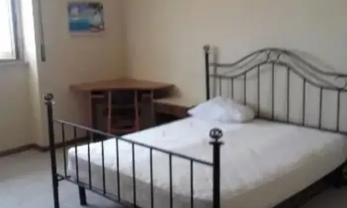 Rexer-Catania-Stanza-per-lavoratoristudenti-CAMERA-DA-LETTO