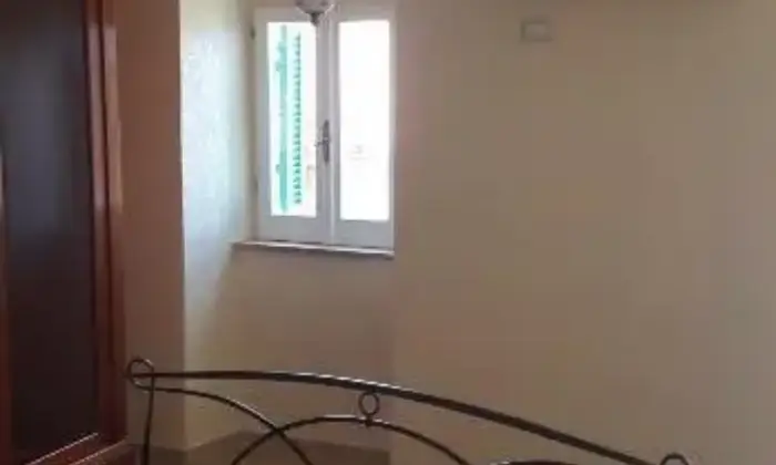 Rexer-Segni-Bilocale-ristrutturato-CAMERA-DA-LETTO