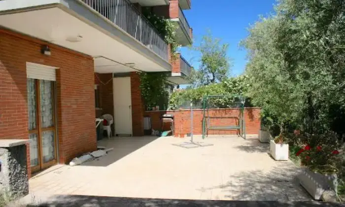 Rexer-Roma-Trilocale-con-giardino-GIARDINO