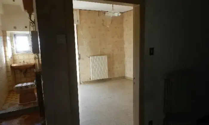 Rexer-Avigliano-Bilocale-centro-storico-CAMERA-DA-LETTO