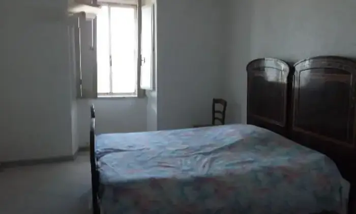 Rexer-Morrone-del-Sannio-Immobile-su-livelli-CAMERA-DA-LETTO
