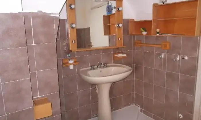 Rexer-Morrone-del-Sannio-Immobile-su-livelli-BAGNO