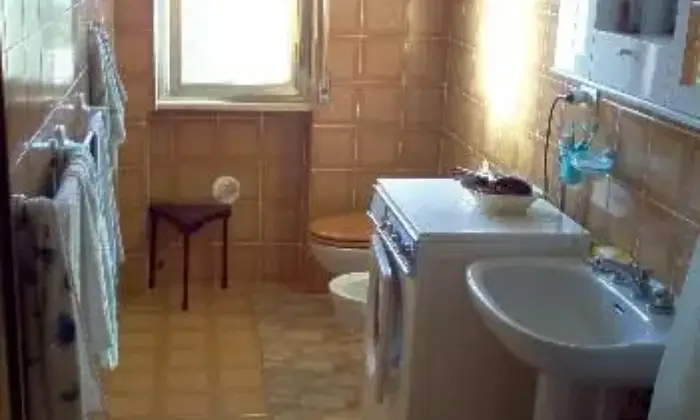 Rexer-Campomarino-Bilocale-vicinanze-mare-BAGNO