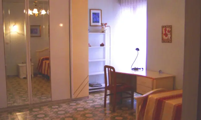 Rexer-Roma-Camera-per-studentessa-CAMERA-DA-LETTO