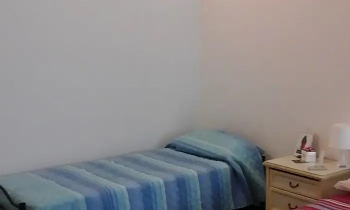 Rexer-Roma-Posto-letto-per-studentessalavoratrice-CAMERA-DA-LETTO