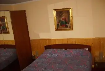 Rexer-San-Massimo-Trilocale-arredato-CAMERA-DA-LETTO