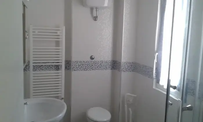 Rexer-Napoli-Camera-per-studenti-BAGNO