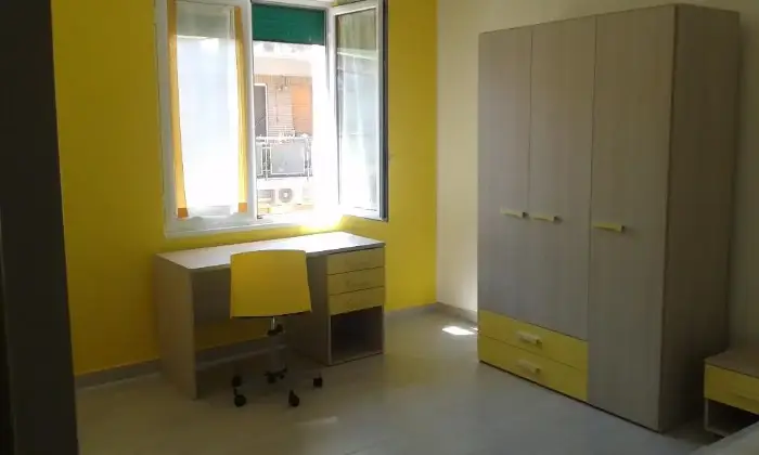 Rexer-Napoli-Camera-per-studenti-CAMERA-DA-LETTO