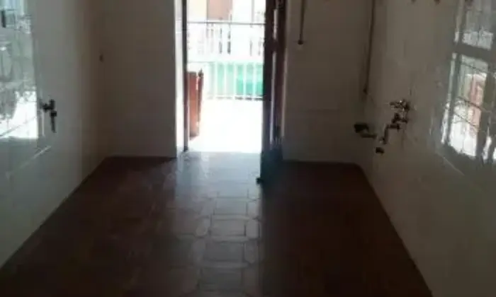 Rexer-Ciampino-Trilocale-luminoso-CUCINA