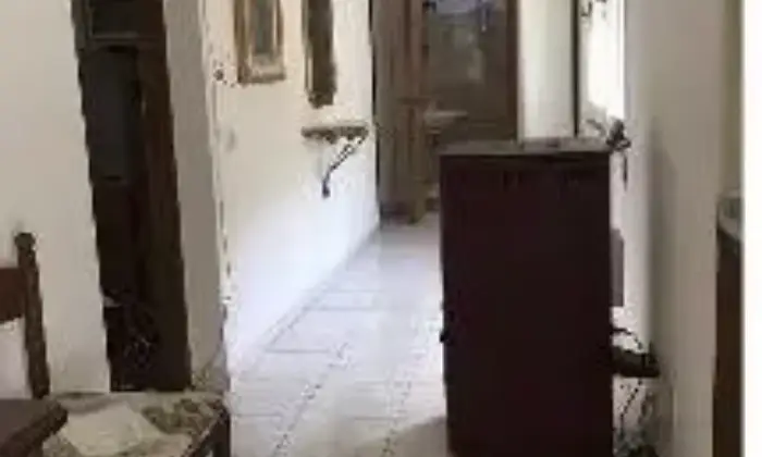 Rexer-Escalaplano-Ampio-appartamento-CORRIDOIO