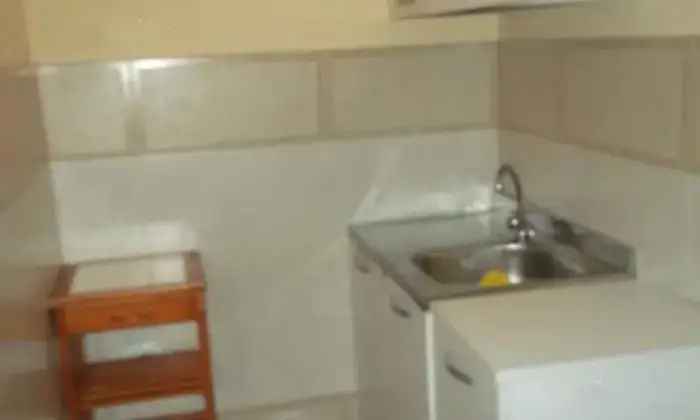 Rexer-Urbino-Bilocale-per-studenti-CUCINA