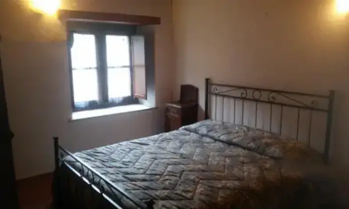 Rexer-Oulx-Bilocale-ristrutturato-CAMERA-DA-LETTO