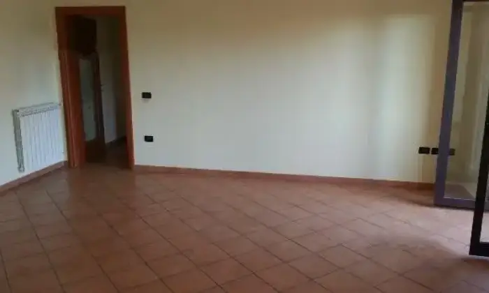 Rexer-Giugliano-in-Campania-Bellissimo-trilocale-CAMERA-DA-LETTO