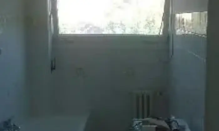 Rexer-Roma-Stanza-per-studentesselavoratrici-BAGNO