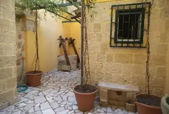 Rexer-Brindisi-Locale-uso-commercialeufficio-ESTERNO