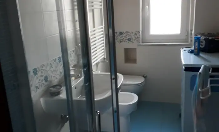 Rexer-Napoli-Stanza-singola-zona-Universit-BAGNO