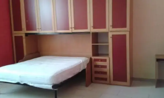 Rexer-Foggia-Posto-letto-per-studentilavoratori-CAMERA-DA-LETTO