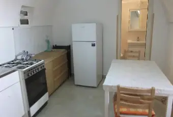 Rexer-Polignano-a-Mare-Trilocale-su-livelli-CUCINA