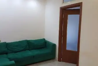 Rexer-Napoli-Posti-letto-per-studentesse-SALONE