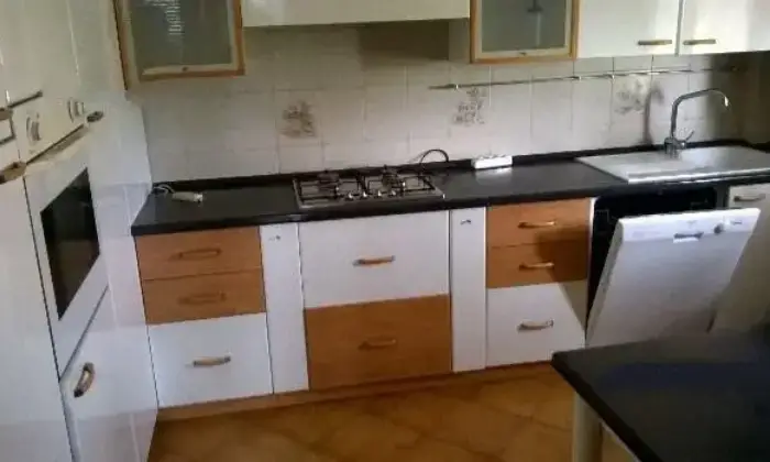 Rexer-Ancona-Quadrilocale-per-studenti-CUCINA